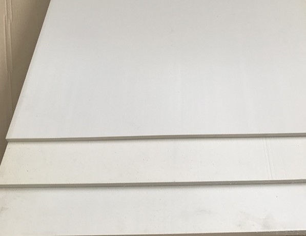 Полиэфирэфиркетон листовой PEEK 10х1000х2000 мм ГОСТ 33366.1-2015 фото